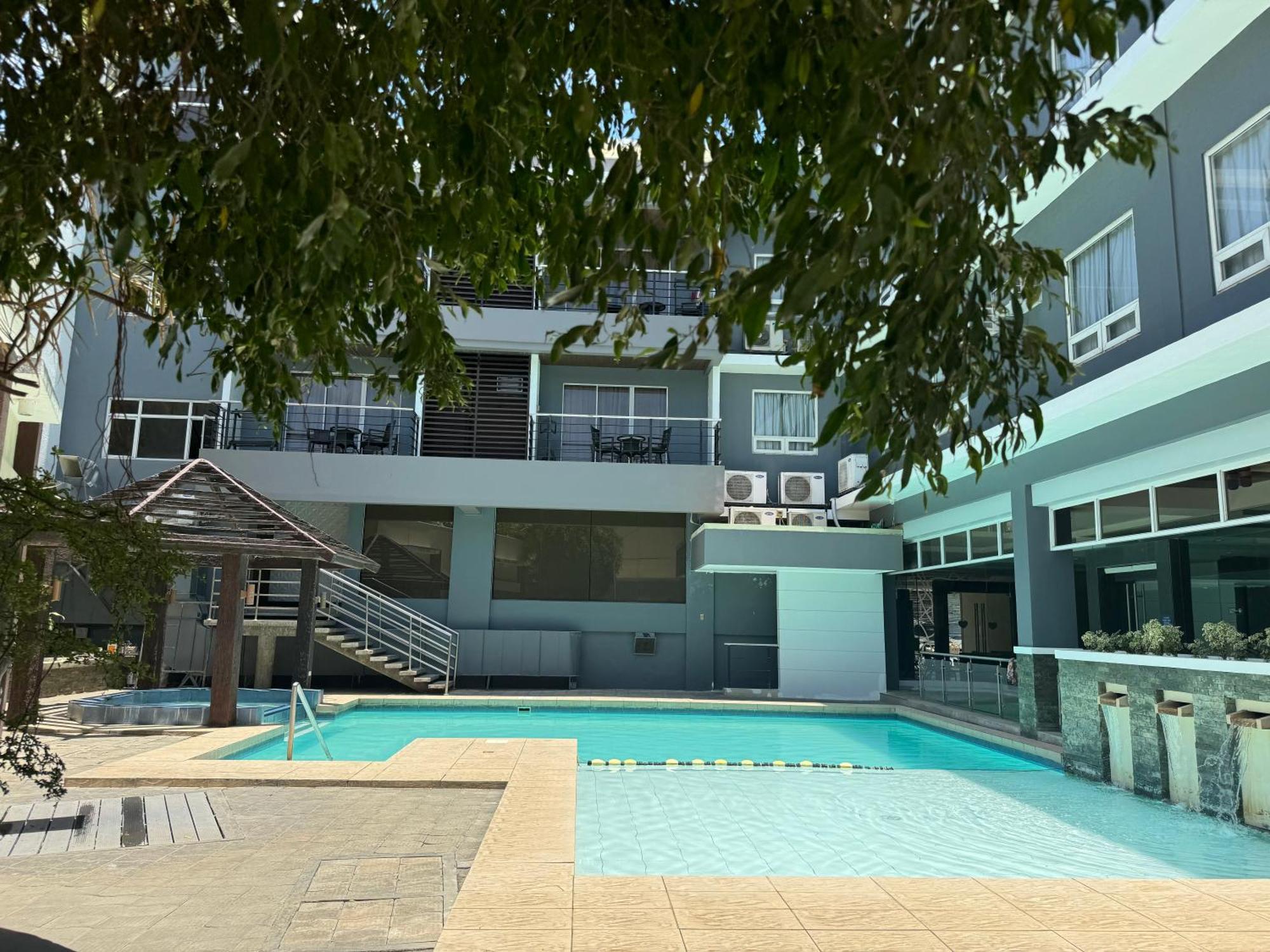 Circle Inn - Iloilo City Center Exterior foto